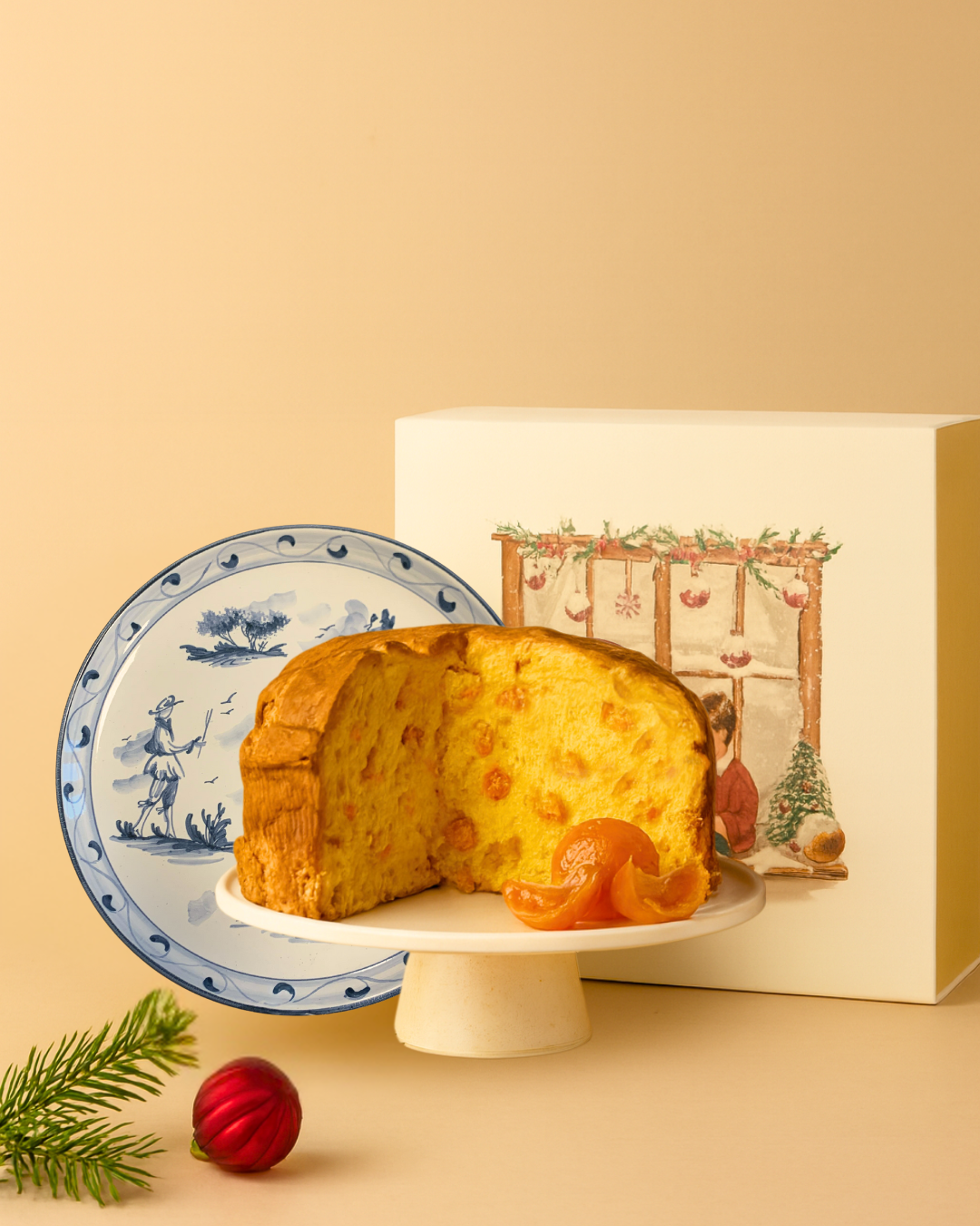 Panettone in Wooden Box with Albissola Plate