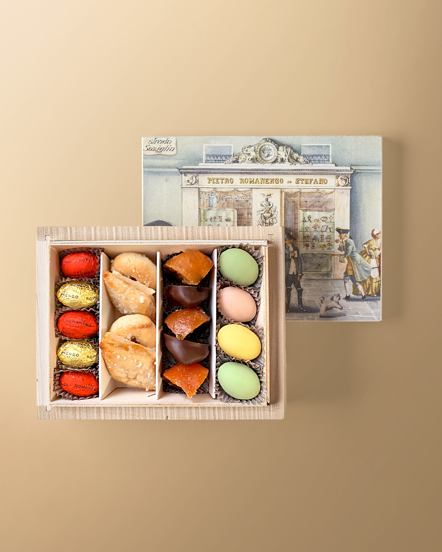 The 5 Botteghe Wooden Box with Easter Assortment